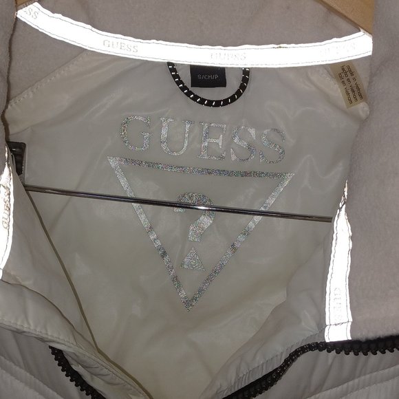 Guess White Puffer Coat with hood - Picture 2 of 7